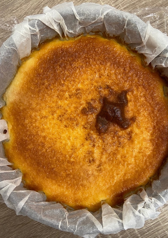 Una foto de Tarta de queso de chocolate blanco en airfryer