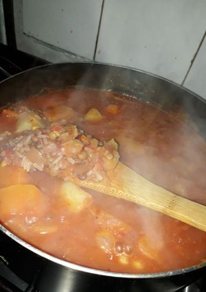 Una foto de Guiso de lentejas con arroz