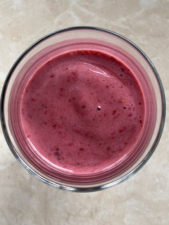 Pink&purple smoothie recept fotója