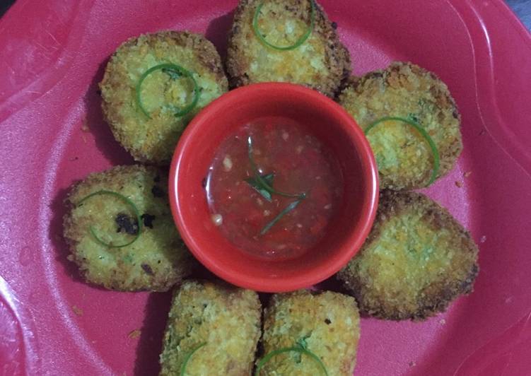 Perkedel isi keju saus bangkok