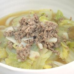 A picture of Easy Chinese Cabbage, Garlic and Ground Meat Udon Noodles.