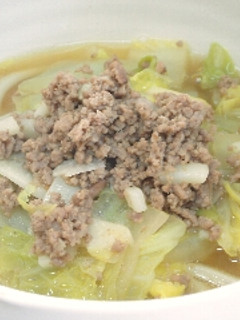 A picture of Easy Chinese Cabbage, Garlic and Ground Meat Udon Noodles.