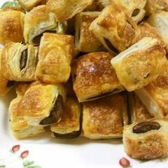 A picture of Super Easy Imitation Chocolate Pie Bites with Pastry Sheets.