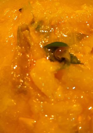 A picture of Raw papaya shallots,an easy curry for rice.