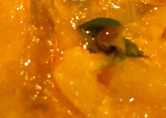 Raw papaya shallots,an easy curry for rice