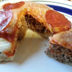 A picture of Pizza Burger.