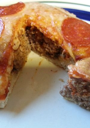 A picture of Pizza Burger.
