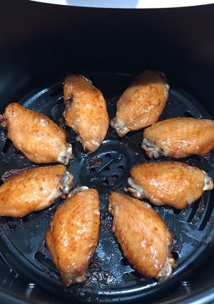 รูปของ ปีกไก่ทอดน้ำปลาโดยหม้อทอดไร้น้ำมัน