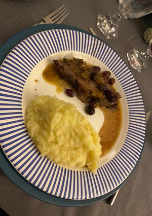 Une photo de Épaule de sanglier aux cranberries (cuisson lente de 8 h)