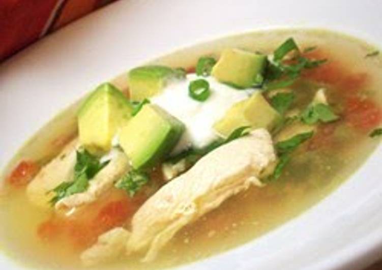 How to Make Recipe of Avocado Soup with Chicken and Lime