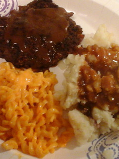 A picture of Salisbury Steak.
