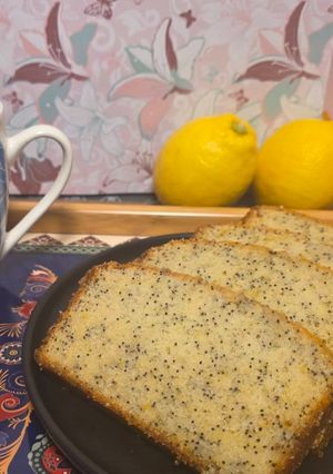 A picture of Lemon Poppy Seed Lemon Cake.