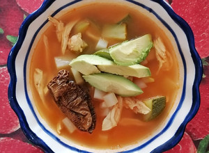 Una foto de Caldo tlalpeño 🤩