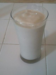 A picture of Banana smoothie.