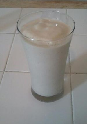 A picture of Banana smoothie.