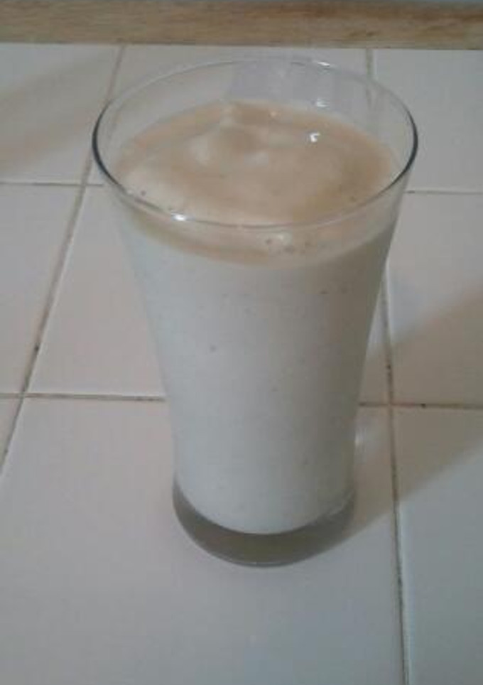 A picture of Banana smoothie.