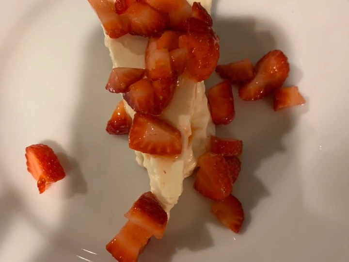 Easy Steps to Make|Recipe} Cheesecake with Fresh Strawberries the Delicious, Perfect