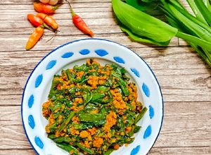 Foto resep Tumis Genjer Oncom Bumbu Kencur