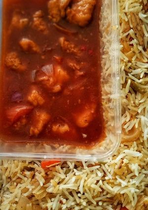 A picture of Schezwan chilli chicken.