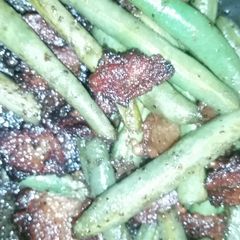 A picture of Lemon Pepper Bacon Green Beans.