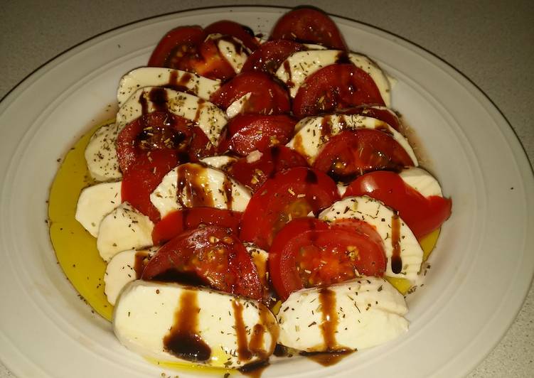 Recipe of Perfect Tomato and mozzarella