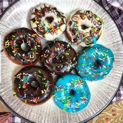 Donuts A picture of Donuts.