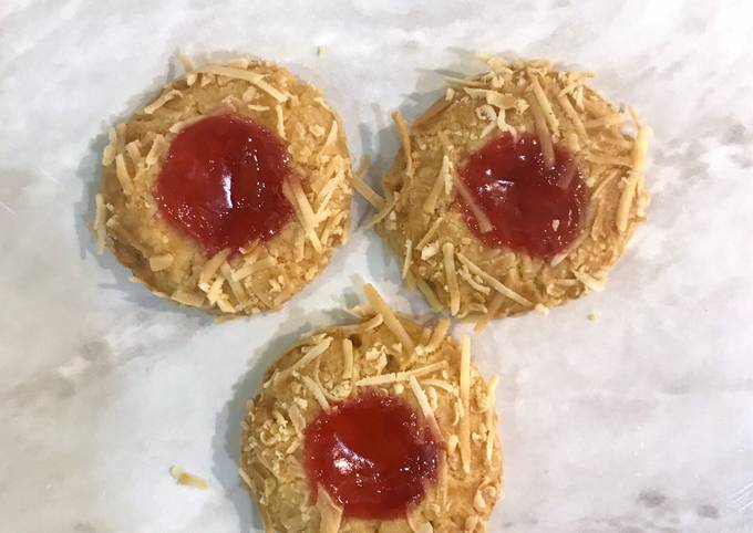 Crunchy Strawberry Cheese  Cookies