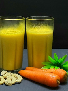 கேரட் முந்திரி மில்க் ஷேக் (Carrot munthiri milkshake recipe in tamil) செய்முறை முக்கிய புகைப்படம்