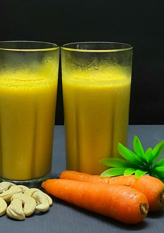 கேரட் முந்திரி மில்க் ஷேக் (Carrot munthiri milkshake recipe in tamil) செய்முறை முக்கிய புகைப்படம்