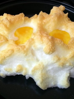 A picture of Baked Egg Meringue.