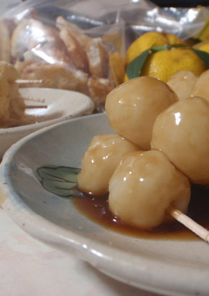 A picture of Make Mitarashi Dango Dumplings with Mashed Leftover Rice.