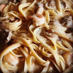 A picture of Creamy Shrimp and Mushroom Fettuccine.