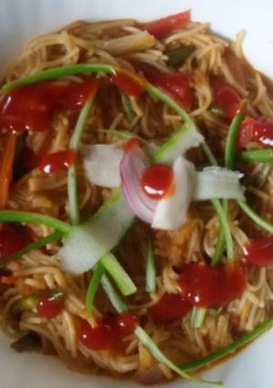 A picture of Soupy veg noodles...