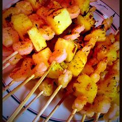 A picture of Lemony Garlic Shrimp & Pineapple Kabobs.