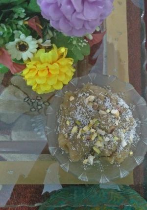 A picture of Gur ka halwa.