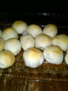 A picture of easy lil poppers.