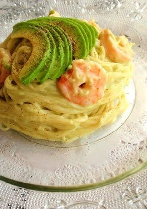 A picture of Chilled Pasta with Shrimp and Avocado.