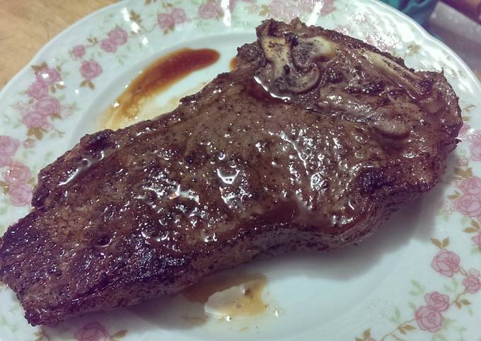 Simple pan-fried steak