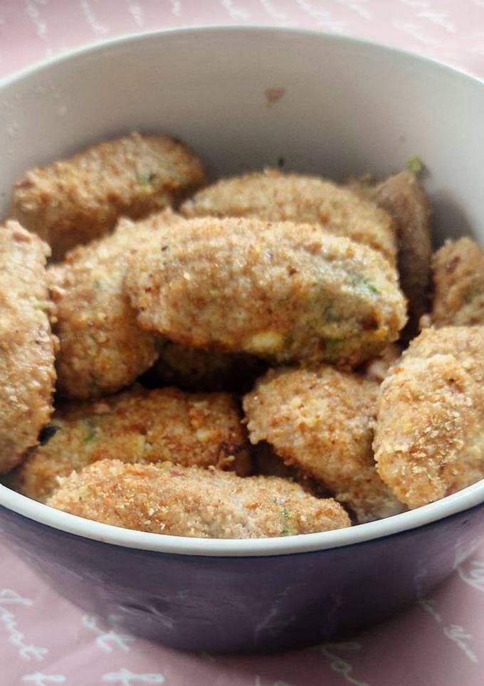 Запечені котлетки з начинкою /зелень з яйцем/ твердий сир😋