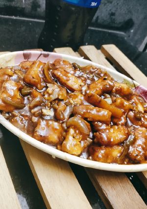 પનીર ચીલી(paneer chilli inGujartai) રેસીપી મુખ્ય ફોટો