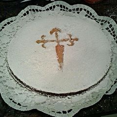 A picture of Almond cake.