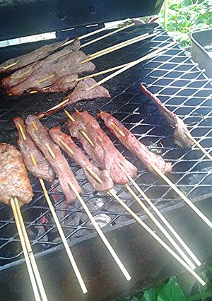 A picture of Bottom round on a stick.