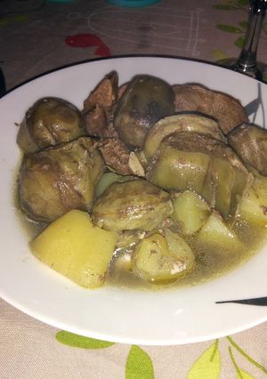 Foto principal de Patatas con alcachofas e higaditos de pollo