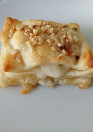 A picture of Mille Foglie Pear And Gorgonzola.