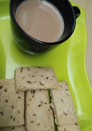 જીરા બિસ્કિટ (Jeera Biscuit Recipe In Gujarati) રેસીપી મુખ્ય ફોટો