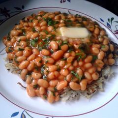 A picture of Rösti and Beans.