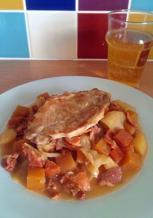 A picture of Vickys Irish Coddled Pork & Cider, GF DF EF SF NF.