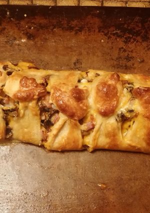 A picture of Chicken Broccoli Braid.