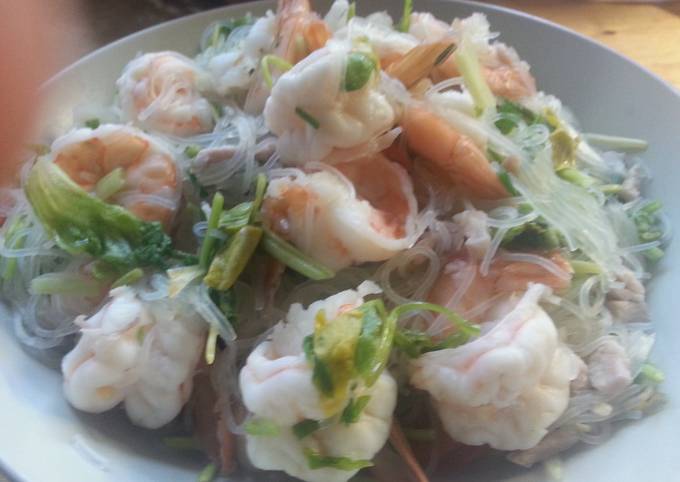 Yum khung or thai shrimp salad