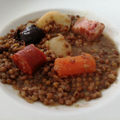 A picture of Lentils with chorizo.